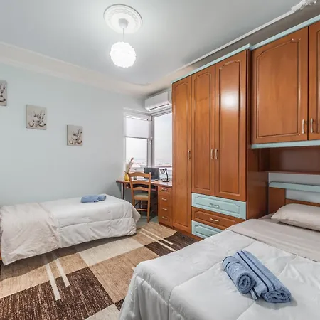 Premium Luxury Beachfront Apartment *
